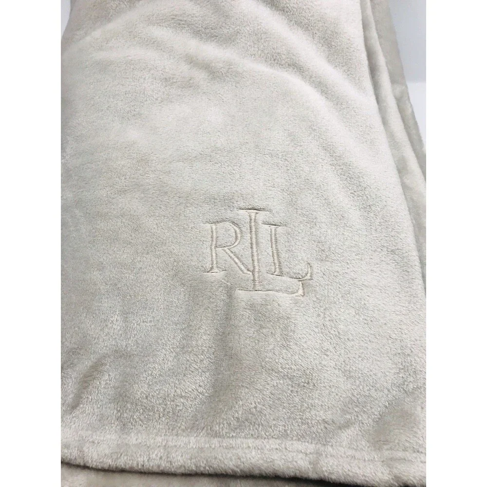 Lauren Ralph Lauren Blanket Full/Queen Plush Cover Throw Luxuriously Soft